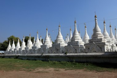 Budist tapınakları ve pagodadan Mandalay Myanmar
