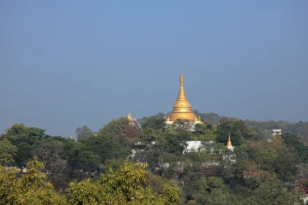 Temple bouddhiste de Mandalay au Myanmar — Photo