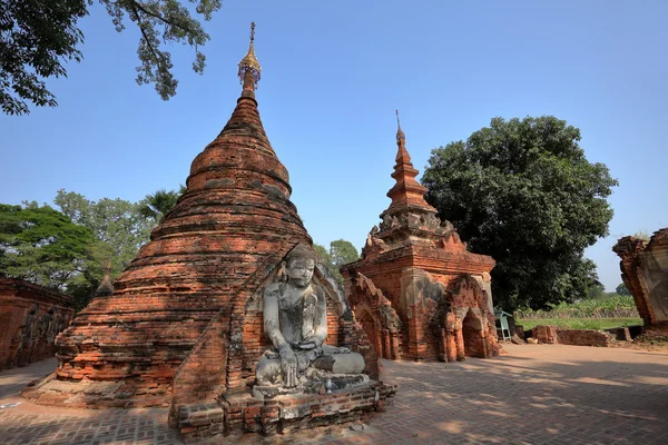 Boeddhistische tempels van Ava in Myanmar — Stockfoto