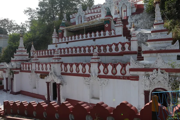 Tempio buddista di Mandalay in Myanmar — Foto Stock