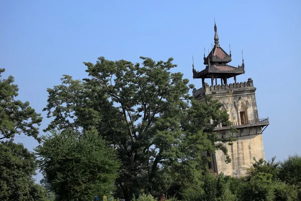 Nanmyin wachturm von inwa in myanmar — Stockfoto
