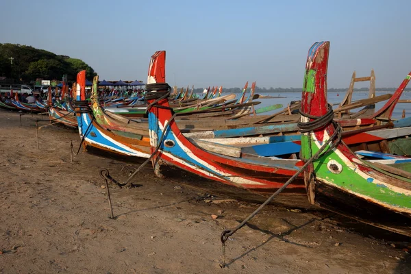 El lago Taungthaman en Myanmar —  Fotos de Stock