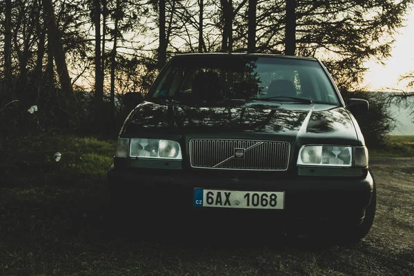 Божов Чехія 2019 Вольво 850 Припарковано Селі Автомобільна Фотографія Тло — стокове фото