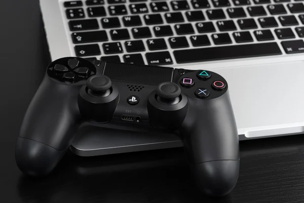 Nowy Sony Dualshock 4 — Zdjęcie stockowe