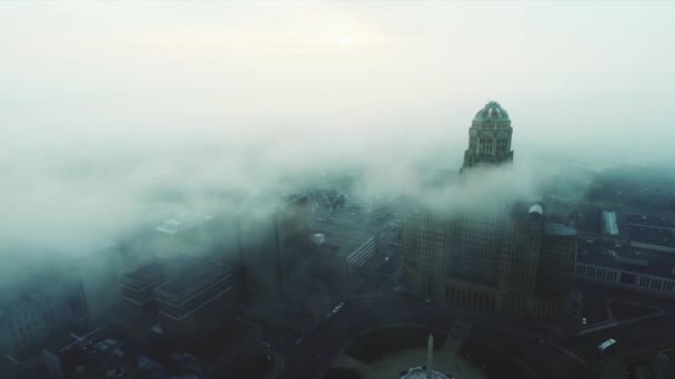 Un signe devant un ciel nuageux — Video