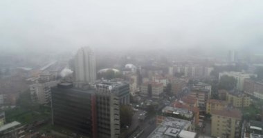 Bir şehir manzarası