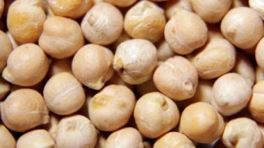 Bir yığın yiyecek.