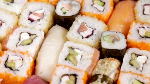 En närbild av sushi — Stockvideo