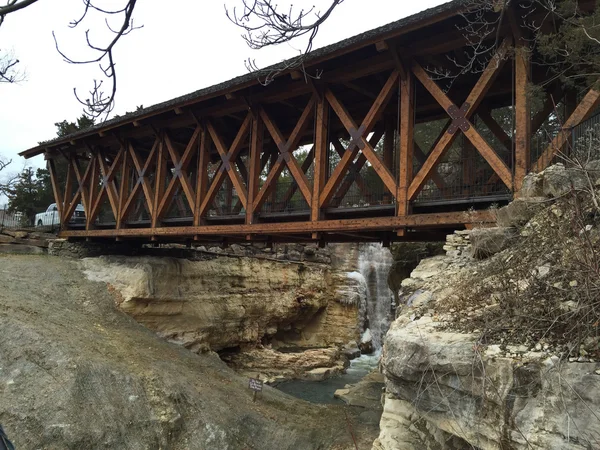 Wooden bridge in Branson, Missouri — Stock Photo, Image