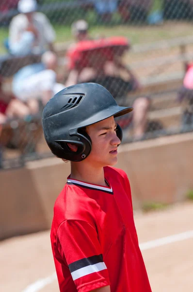 Tiener honkbal speler close-up. — Stockfoto