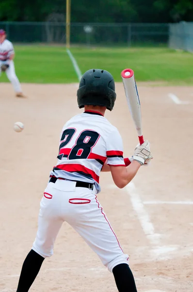 Baseball jongen batting — Stockfoto