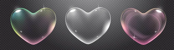 Набор реалистичных прозрачных розовых, радужных и белых векторных мыльных пузырей в форме сердца. Романтическое глянцевое мыльное сердце. Символ Дня Святого Валентина. Прозрачный фон. — стоковый вектор