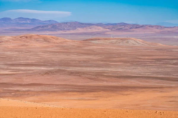 Suchy Widok Krajobrazowy Suchych Gór Piaskowca Pustyni Atacama — Zdjęcie stockowe