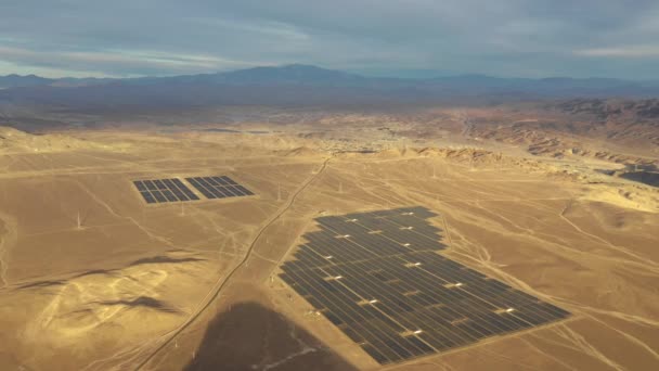 Letecký Pohled Solární Moduly Nekonečné Poušti Atacama Chile — Stock video