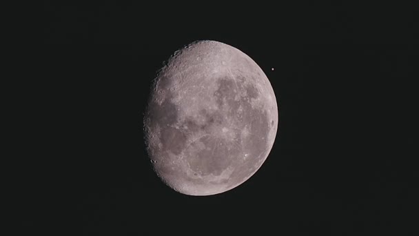 Time Lapse Moon Covering Mars Planet Dark Sky Background — Vídeo de stock