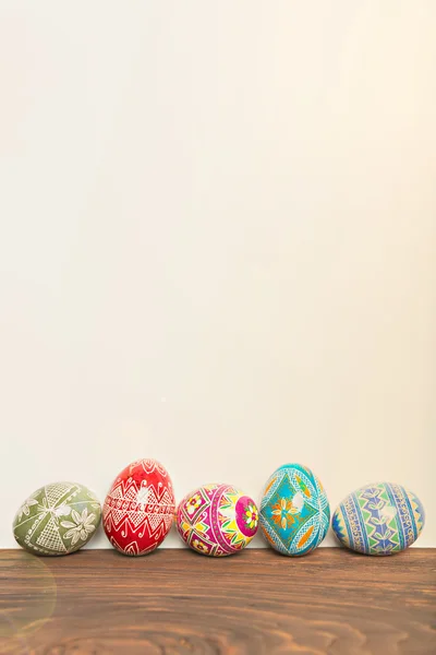 Coloridos huevos de Pascua — Foto de Stock