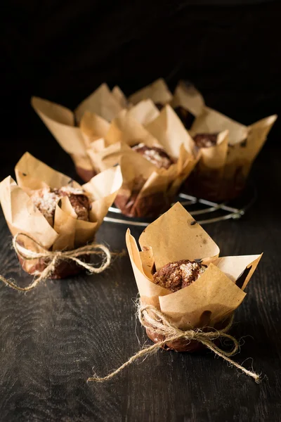 Magdalenas de plátano con chocolate. Enfoque selectivo — Foto de Stock