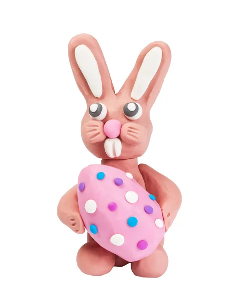 Plasticine konijn met Pasen egg — Stockfoto