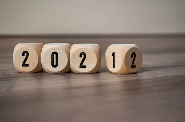 Cubes Dice Blocks 2021 2022 Wooden Background — Stock Photo, Image