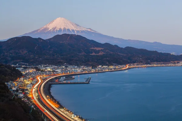 Tomai expressway en Suruga bay — Stockfoto