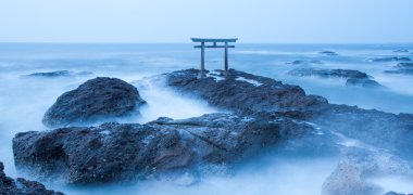 Japon tapınak kapısı