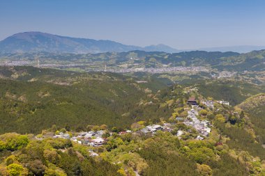 Mount Yoshino ve Yoshino şehir
