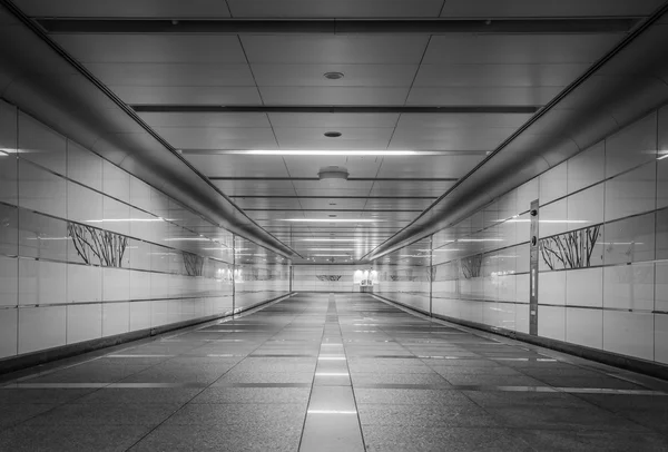 Empty underground passage at night — Stock Photo, Image