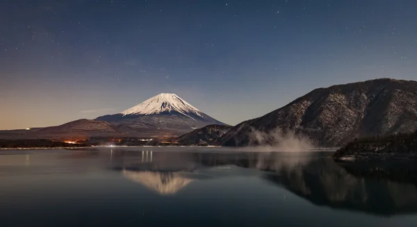 Fuji hegy és a tó Motosu — Stock Fotó