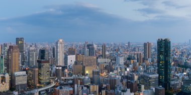 Osaka şehir manzaralı, yüksek bina 
