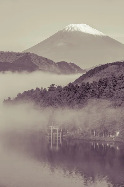 富士山和离职后湖 — 图库照片