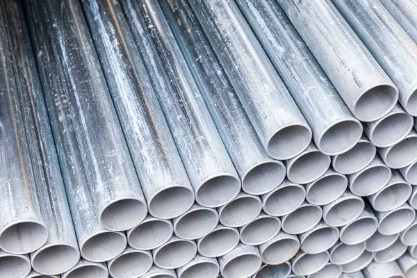 Close Pila Tubi Metallici Costruzione — Foto Stock