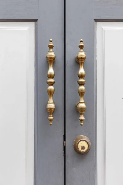 Gold Aluminum Door Handle White Wood Door — Foto de Stock