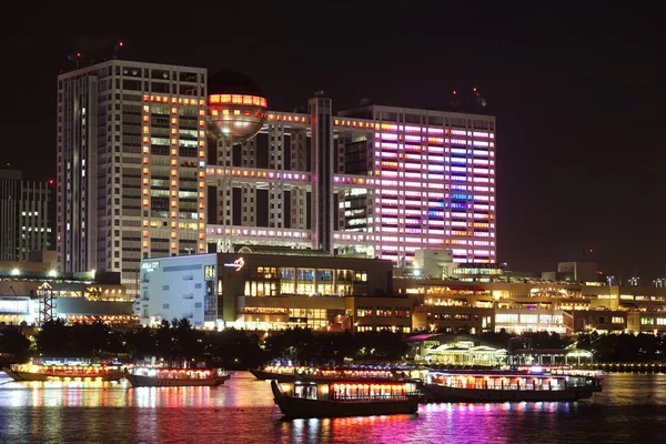 Attracties in Tokyo Odaiba winkelen — Stockfoto