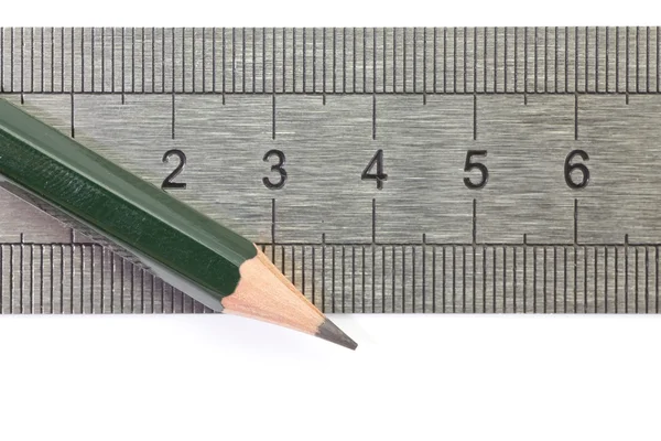 铅笔和不锈钢标尺 — 图库照片