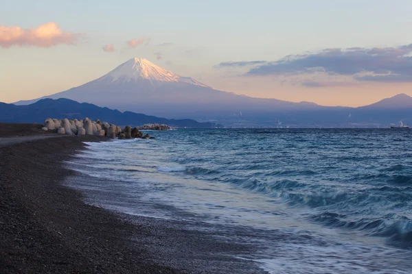 Berg fuji och sjö — Stockfoto