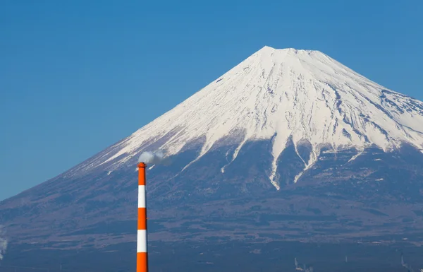 Montanha Fuji e zona industrial — Fotografia de Stock