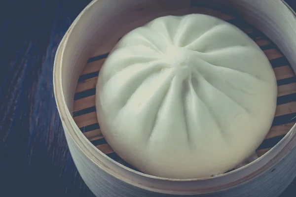 Traditional chinese steamed bun — Stock Photo, Image