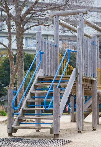 Детская площадка на открытом воздухе — стоковое фото