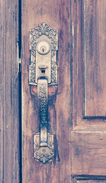 ประตูไม้เก่า — ภาพถ่ายสต็อก