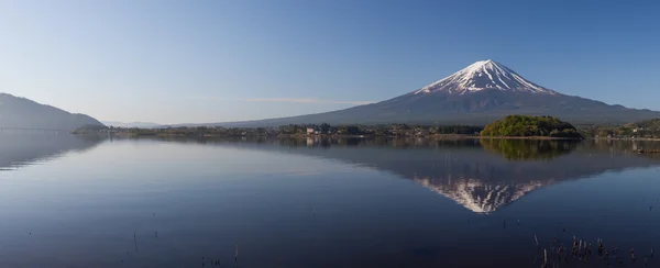 Panoramisch uitzicht op de berg Fuji — Stockfoto