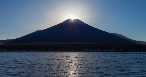 Fuji diamant op zonsondergang — Stockfoto