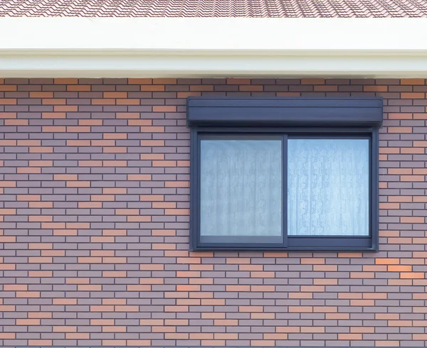 Außenwand und Fenster — Stockfoto