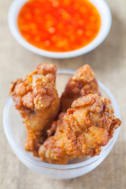 Çıtır çıtır kızarmış tavuk