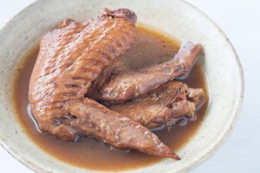 Beş baharat stew tavuk kanadı