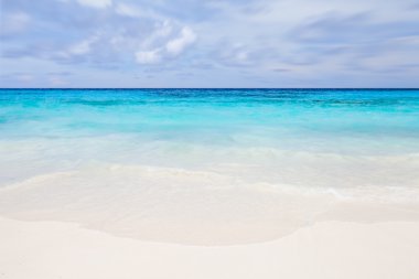 Güzel temiz plaj ve güzel