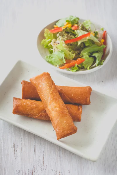 Frittierte Frühlingsrollen — Stockfoto