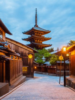 Japon pagoda görünümü