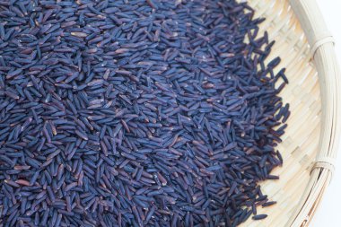 kahverengi pirinç pişmemiş