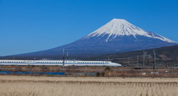 Uitzicht op Mt Fuji en Tokaido Shinkansen — Stockfoto