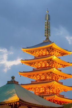 Japon kırmızı pagoda